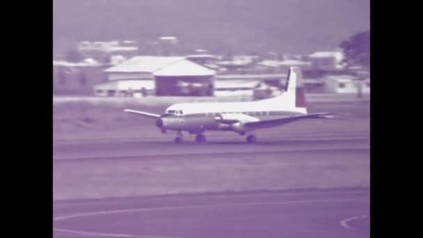 Guayaquil Ecuador Mei 1975 Lufthansa Luchthaven Taxiën Start Landingsbaan Jaren — Stockvideo