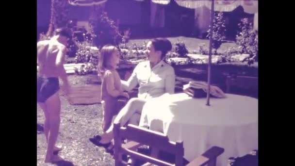 Arequipa Peru May 1975 Children Talk Mother Sits Outdoor Patio — Stock Video