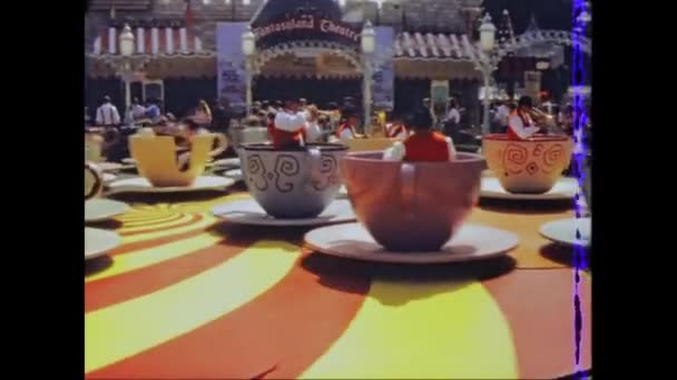 Orlando Verenigde Staten Juni 1975 Mad Tea Party Rides Disneyland — Stockvideo