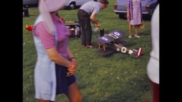 Blackpool Regno Unito Maggio 1975 Piccolo Elicottero Modello Decollo Campo — Video Stock