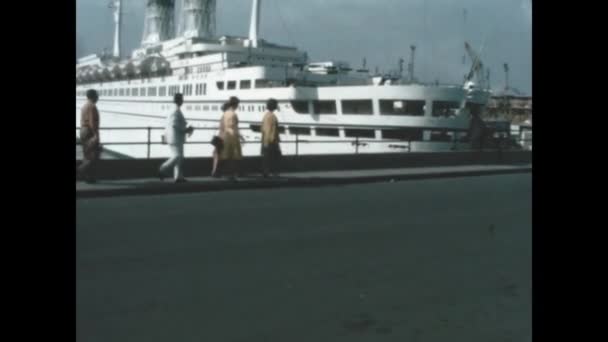 Genova Ιταλία Ιούνιος 1971 Κρουαζιερόπλοιο Michelangelo Στο Λιμάνι Της Γένοβας — Αρχείο Βίντεο