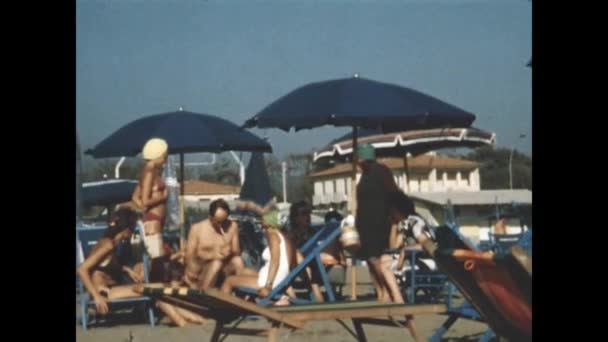 Лігурія Італія Джун 1966 Family Summer Sea Vacation Memories — стокове відео