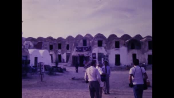 Jem Tunisien April 1983 Jem Stad Med Människor Och Turister — Stockvideo