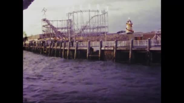 Isle Wight United Kingdom September 1983 Passengers Get Ship Scene — Stock Video