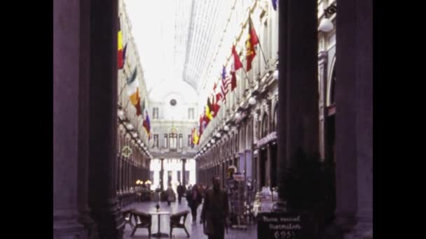 Bruksela Belgia Kwietnia 1997 Widok Ulicę Brukseli Latach Ubiegłego Wieku — Wideo stockowe
