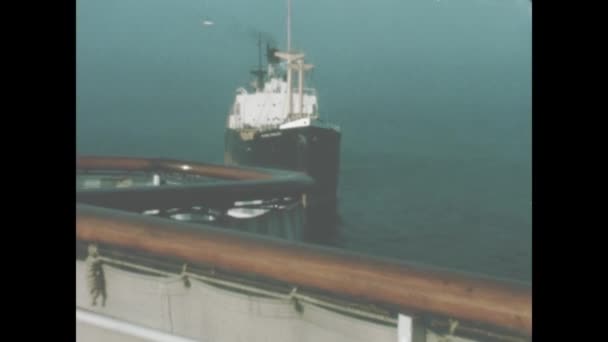 1966年 昭和41年 5月イタリア ヴェネツィア 60年代商船 — ストック動画