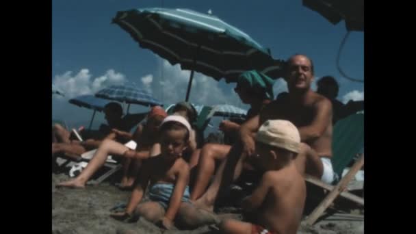 Isola Elba Italien Augusti 1966 Minnen Från Havet Och Strandsemestern — Stockvideo