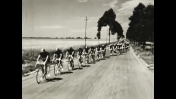 Paris Fransa 1950 Lerde Fransa Bisiklet Yarışı Sahnesi — Stok video