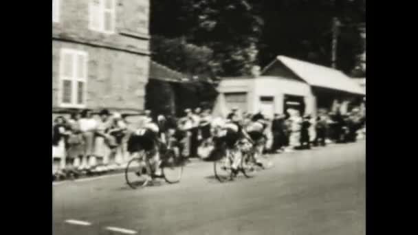 Dinard Γαλλία Μάιος 1950 Tour France Ποδηλατική Σκηνή Στη Δεκαετία — Αρχείο Βίντεο