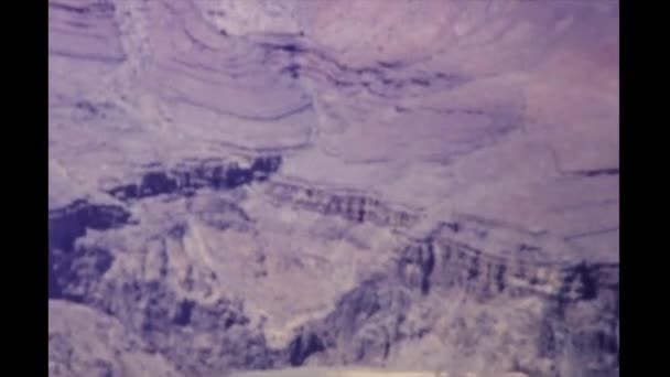 美国凤凰城 1977年6月 70年代亚利桑那州峡谷和山区景观 — 图库视频影像