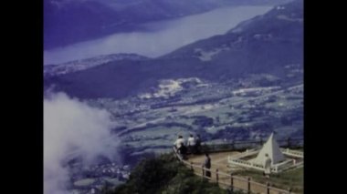 Paris, Fransa Mayıs 1969: Pireneler 60 'larda yaz manzarası