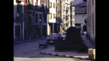 Paris, Fransa Mayıs 1969: 60 'larda Pirene sahnesinde küçük bir köy