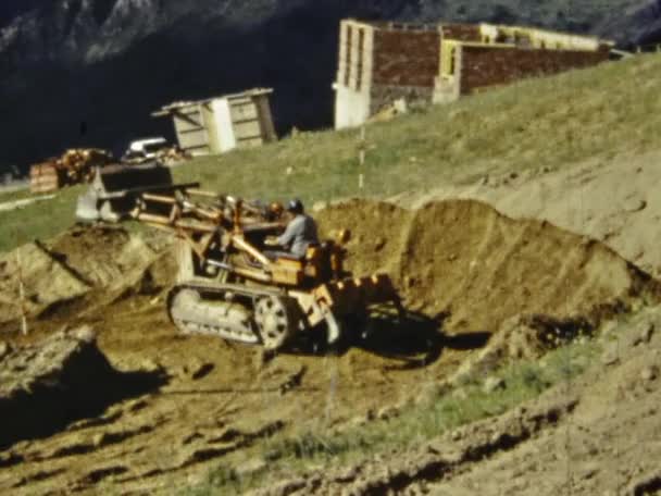 Saint Serni Nagol Francia Giugno 1969 Lavori Escavatore Cingolato Sulla — Video Stock