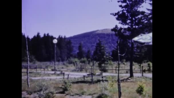 Pyrénées France Juin 1993 Caravane Camping Dans Les Années — Video