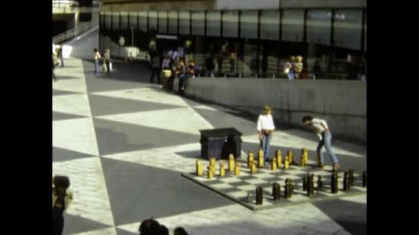 スウェーデン ストックホルム1976年8月 70年代のストックホルムのセルゲル広場 — ストック動画