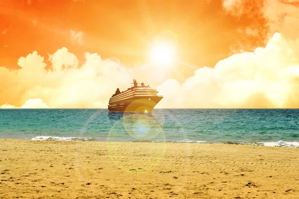 Cruise Liner — Stock Image Cruise Liner Stock Photo