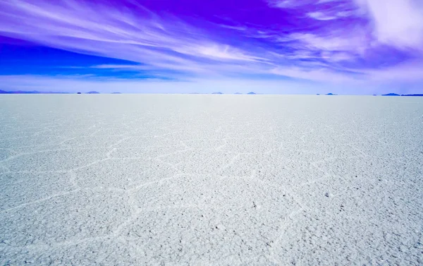 View Amazing Salar Uyuni Salt Flats Bolivia High Quality Photo — Foto Stock