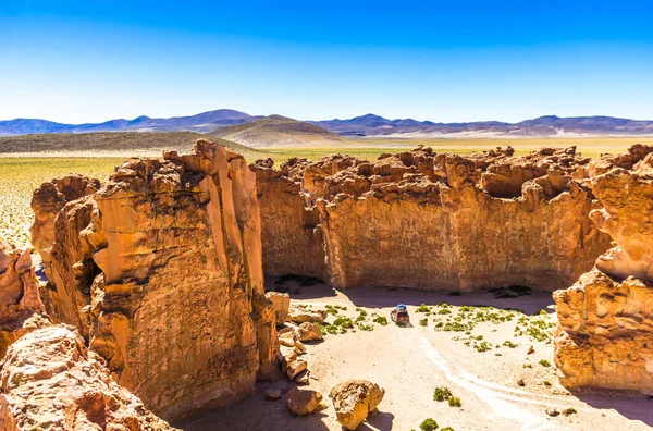 Krajina ze ztracených Itálie v národním parku Eduardo Avaroa, Bolívie — Stock fotografie