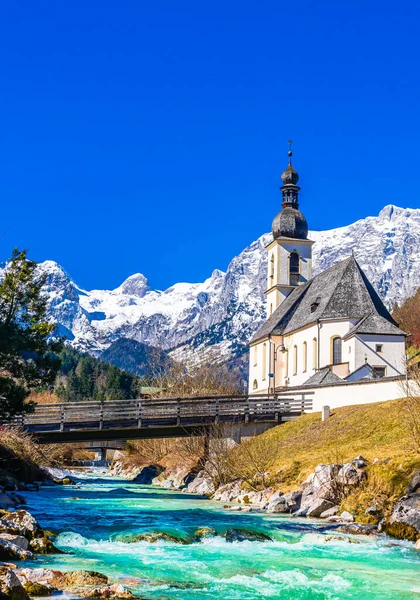 Słynny kościół św. Sebastiana w Ramsau, Berchtesgaden, Bawaria, Niemcy — Zdjęcie stockowe