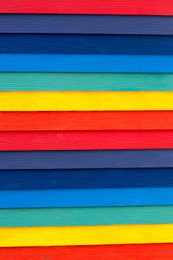 dekoratif ve renkli ahşap duvar