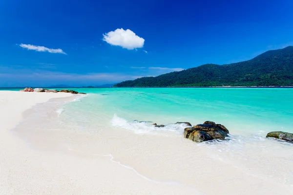 Sunset Beach koh lipe Tayland zaman — Stok fotoğraf