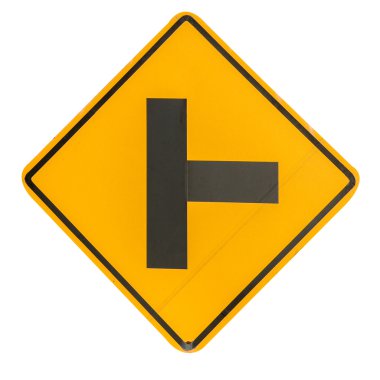 Yol işareti beyaz arkaplanda izole edildi