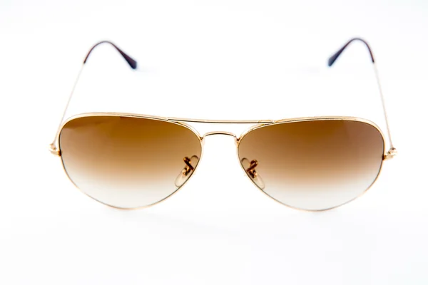 Gafas de sol aisladas fondo blanco — Foto de Stock