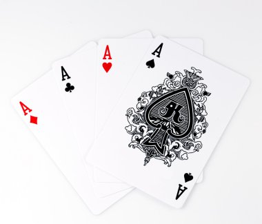 Oyun kağıtları - beyaz arka plan üzerinde izole