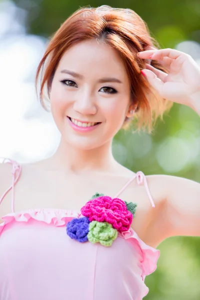 Beautiful asian girl — Stock Photo, Image
