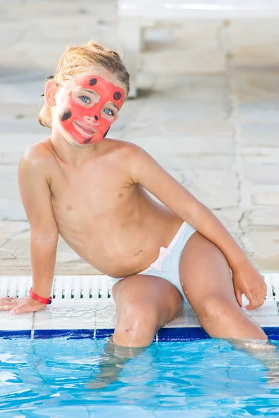 Menina com rosto pintado — Fotografia de Stock