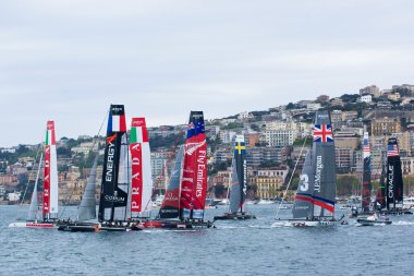 Napoli'de 34 America's Cup Dünya serisi 2013