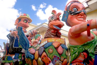 geçit töreni karnaval yüzen