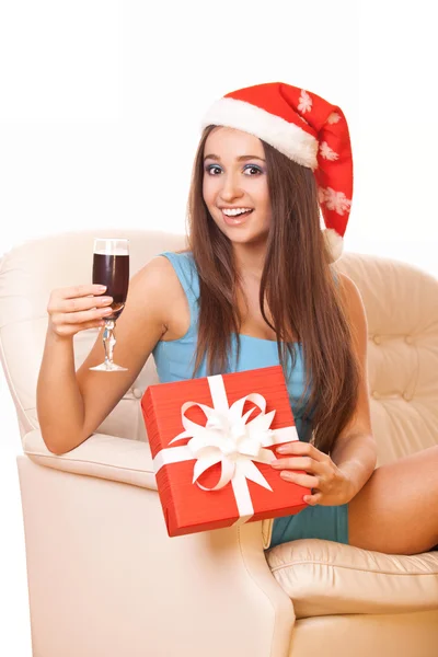 Heureuse fille de Noël avec verre à vin — Photo