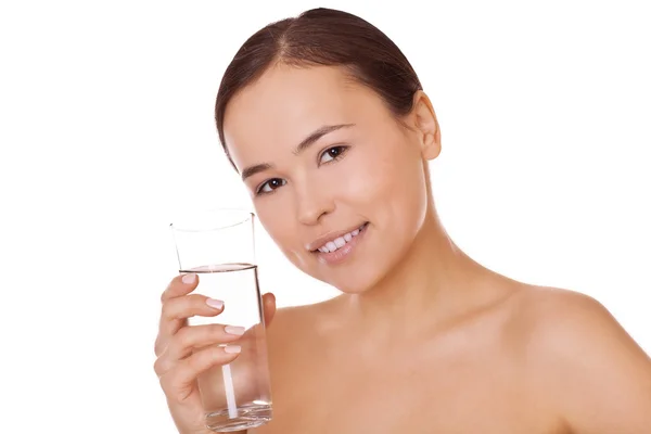 Frau mit Glas Wasser — Stockfoto