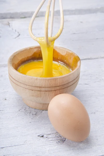 Raw egg — Stock Photo, Image