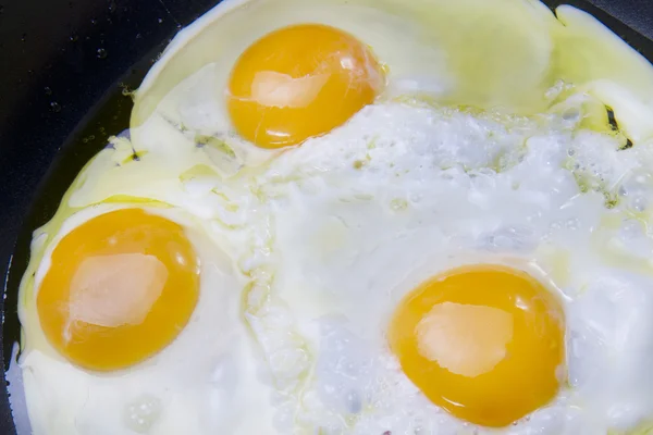 Huevos fritos — Foto de Stock