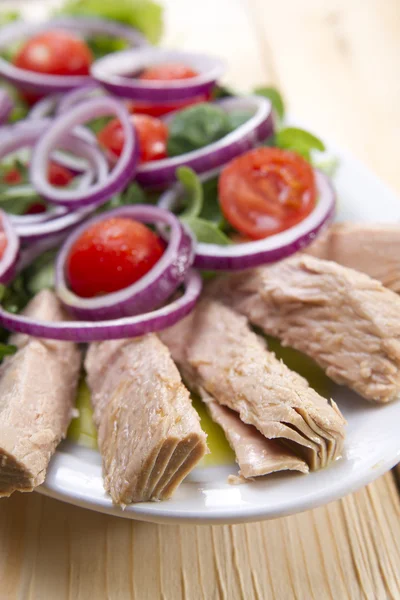 Plate of tuna steaks — Stock Photo, Image