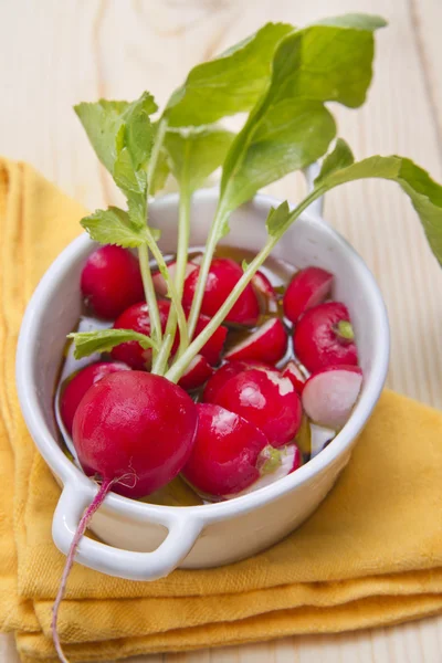 Product from the garden, fresh radish — Stock Photo, Image