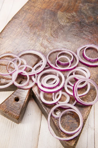 Frische rote Zwiebeln — Stockfoto