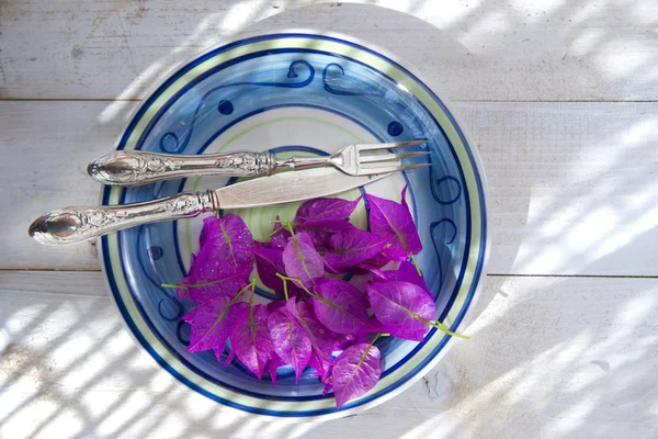 First Course With Bougainvillea — Stock Photo, Image