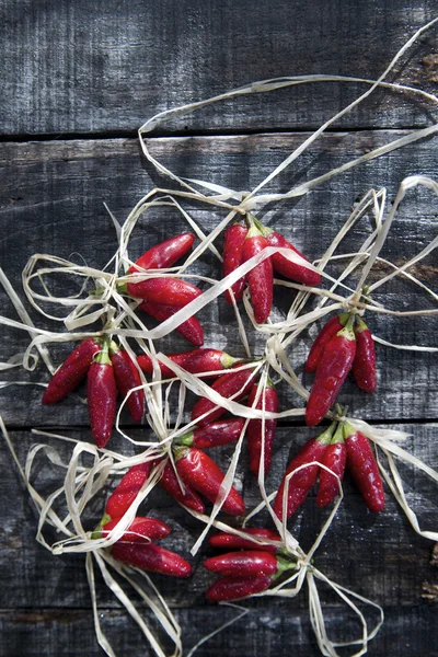 Piccoli peperoncini rossi piccanti — Foto Stock