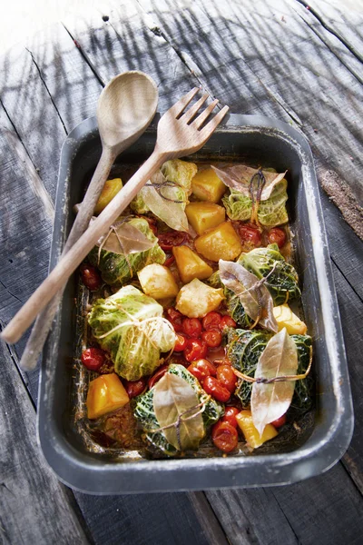 Meat Dumplings Baked In Cabbage Leaves — Stock Photo, Image