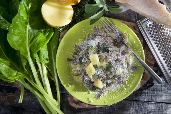 Traditional dish of the Valtellina Italy, Pizzoccheri — Stock Photo, Image