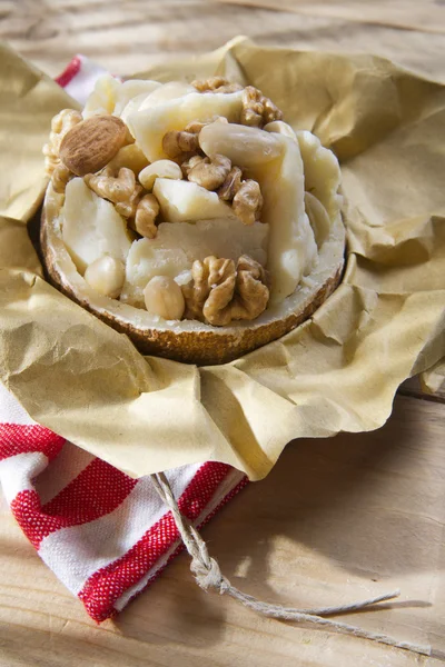 I Dug, pecorino cheese and walnuts almonds — Stock Photo, Image