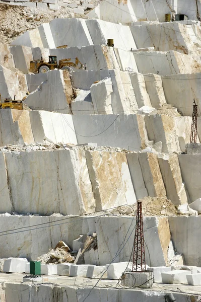 卡拉拉白色意大利大理石采石场 — 图库照片