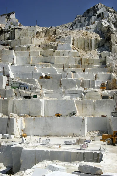 Olaszország fehér carrarai márvány kőfejtő — Stock Fotó