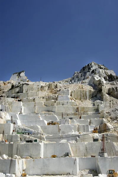 Мраморный карьер в Carrara White Italy — стоковое фото