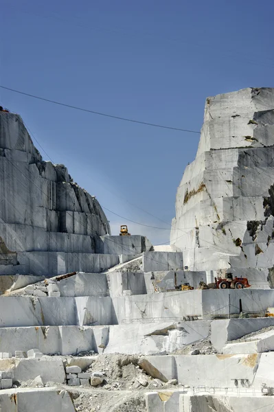 Мраморный карьер в Carrara White Italy — стоковое фото