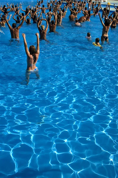 Water aerobicsklasse — Stockfoto