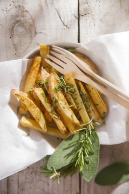 Tabak patates kızartması 